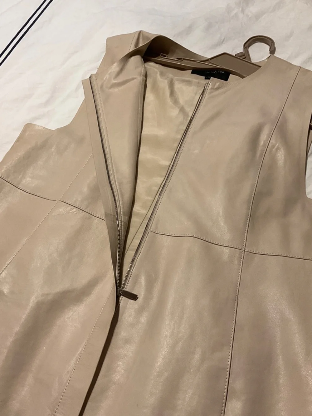 Lafayette 148 New York Leather Sleeveless Taupe Shift Dress - Picture 4 of 6